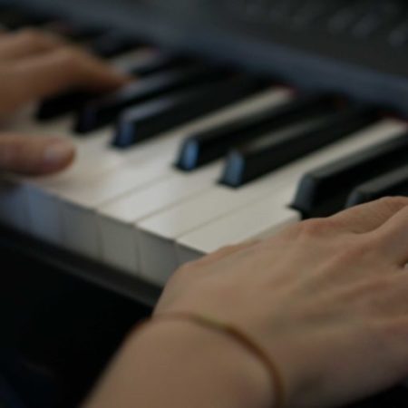 Online-Klavierunterricht (60 Min.)